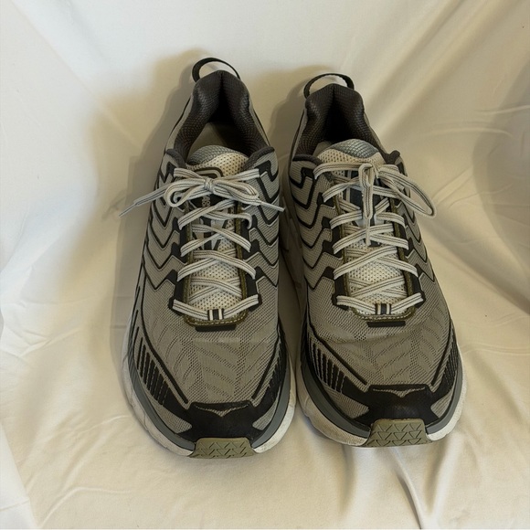 Hoka Clifton 4 Men’s Size 12 Max Cushion Running Shoes Gray - Picture 2 of 10